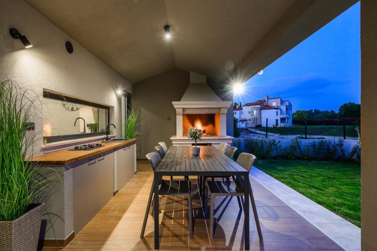 Villa Nobu Mali Vareški Exterior foto